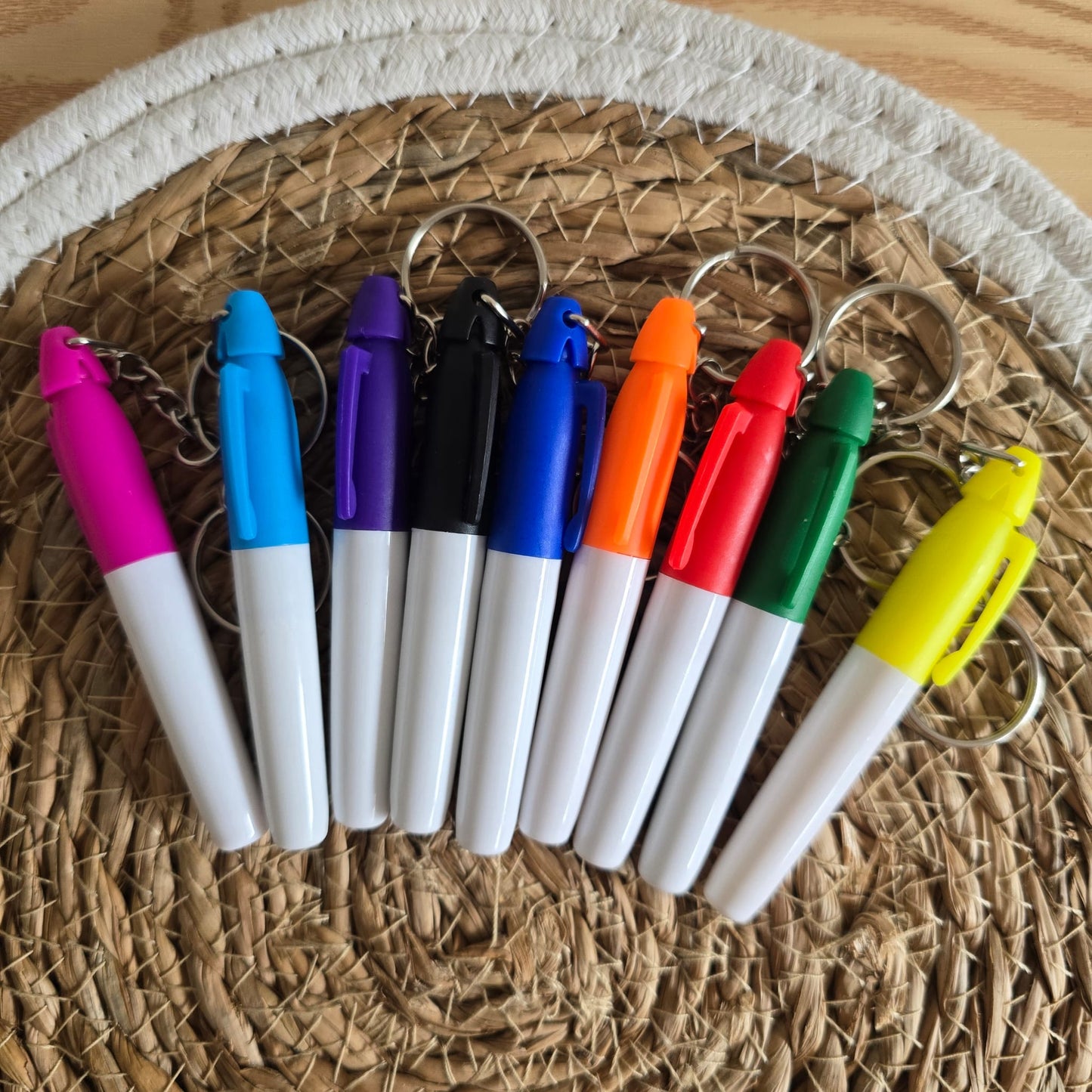 Permanente marker hangers